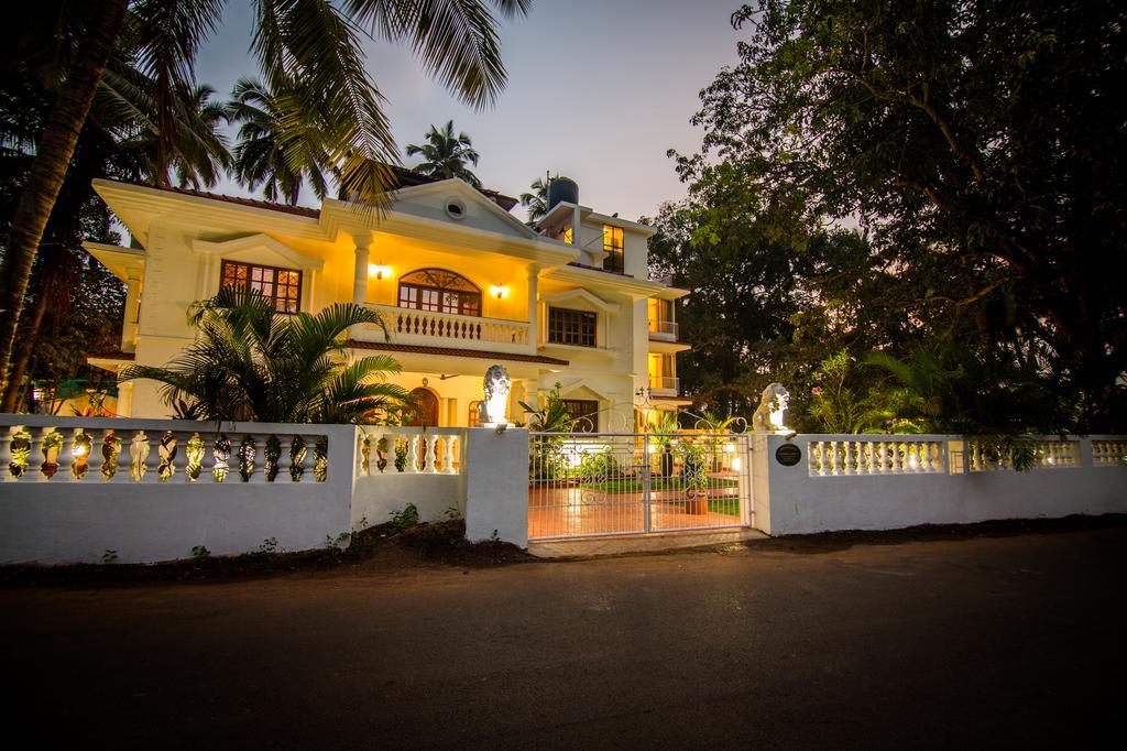 Pinnacle Holiday Homes Arpora Bagian luar foto